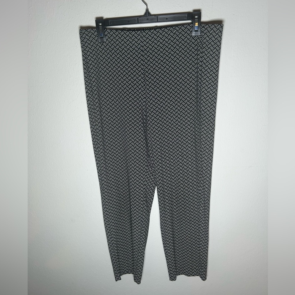 J. Jill Wear Ever Collection cropped pull on printed Pants Size Med Petite​​​